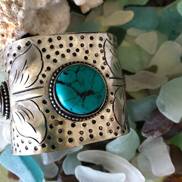 Silver and Turquoise Cuff Bracelet - Picture 6 of 6